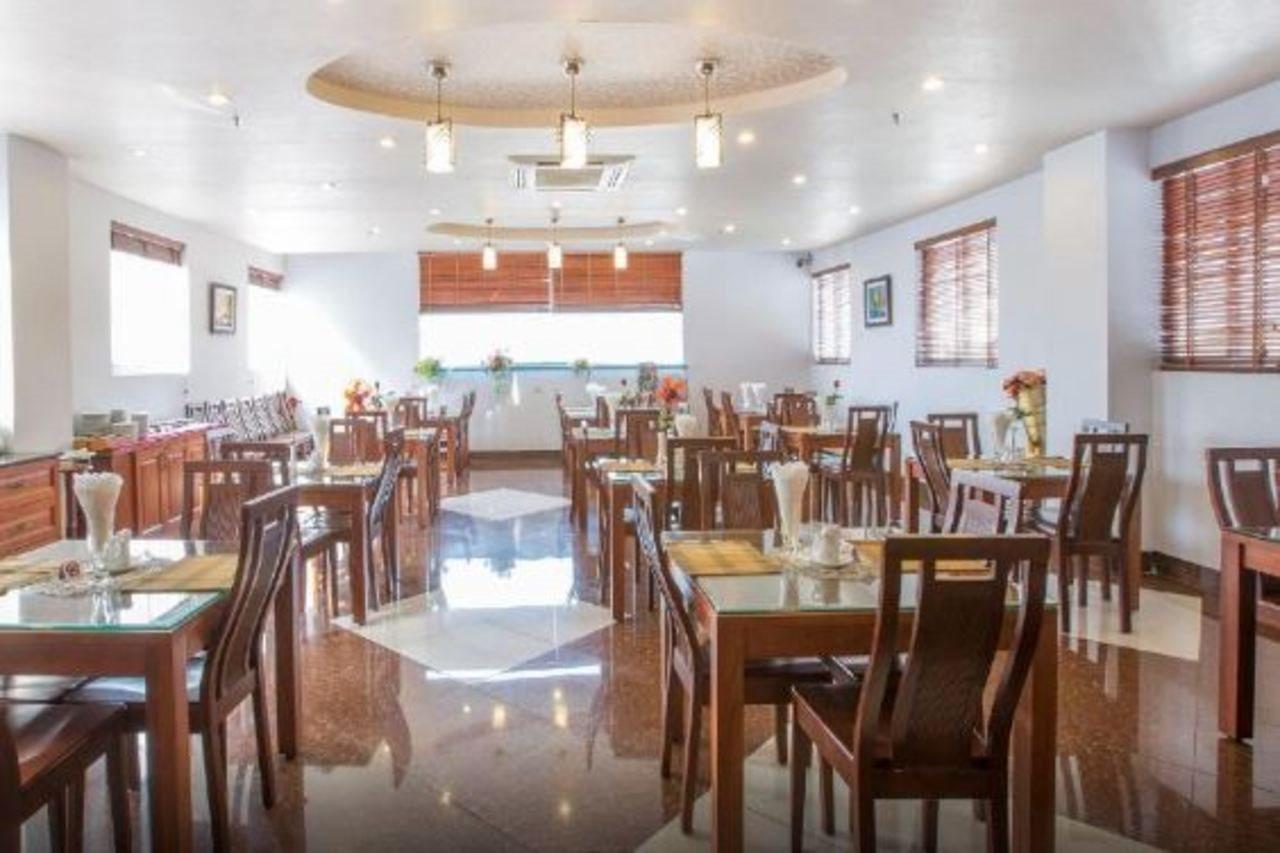 White Lion Hotel مدينة هوشي منه المظهر الخارجي الصورة