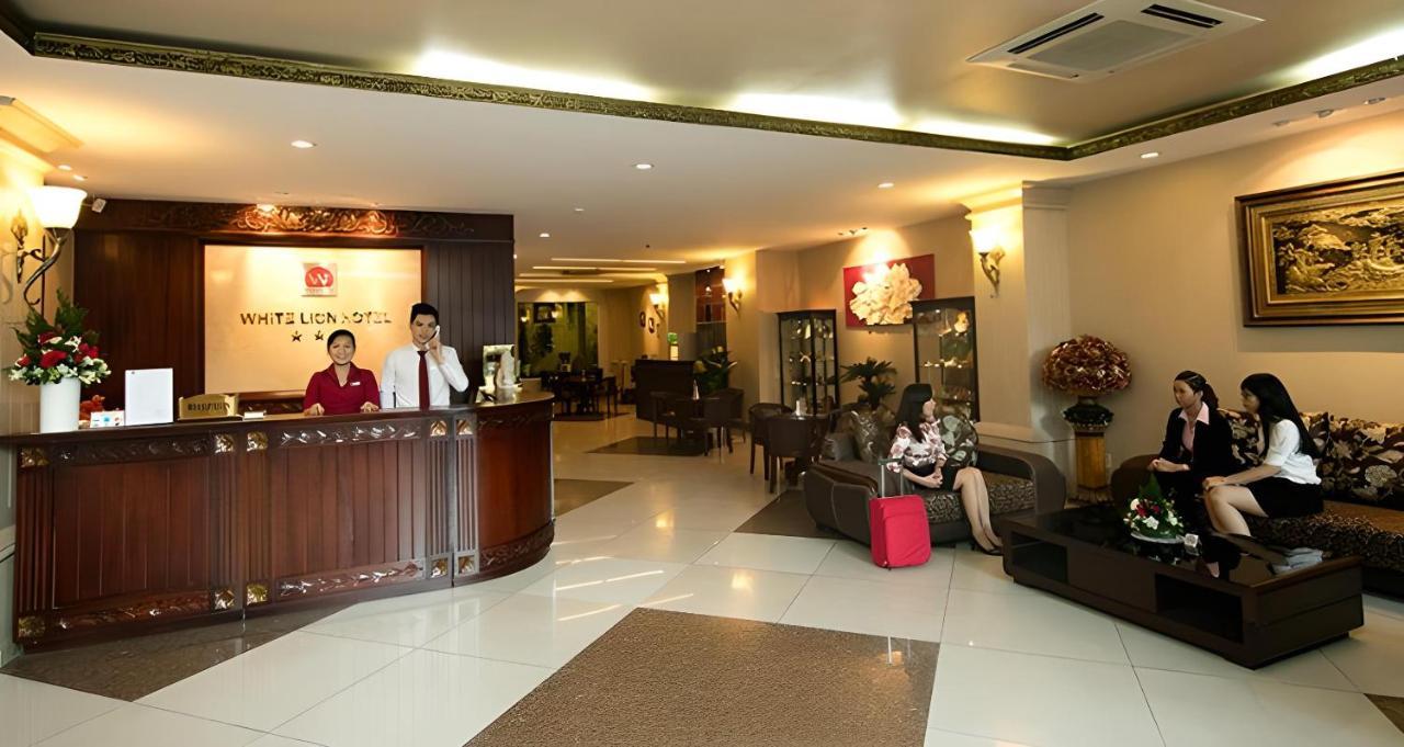 White Lion Hotel مدينة هوشي منه المظهر الخارجي الصورة