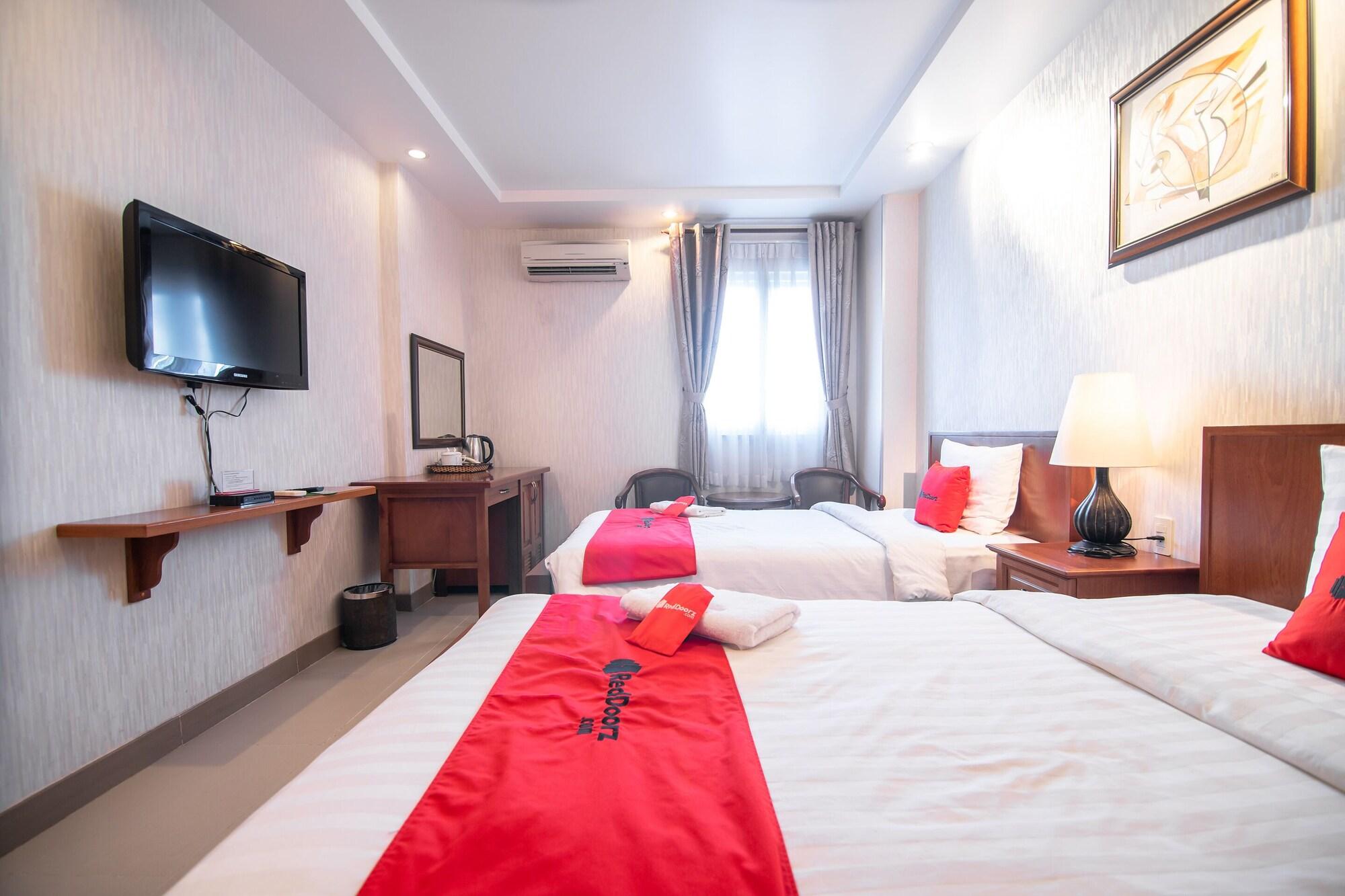 White Lion Hotel مدينة هوشي منه المظهر الخارجي الصورة