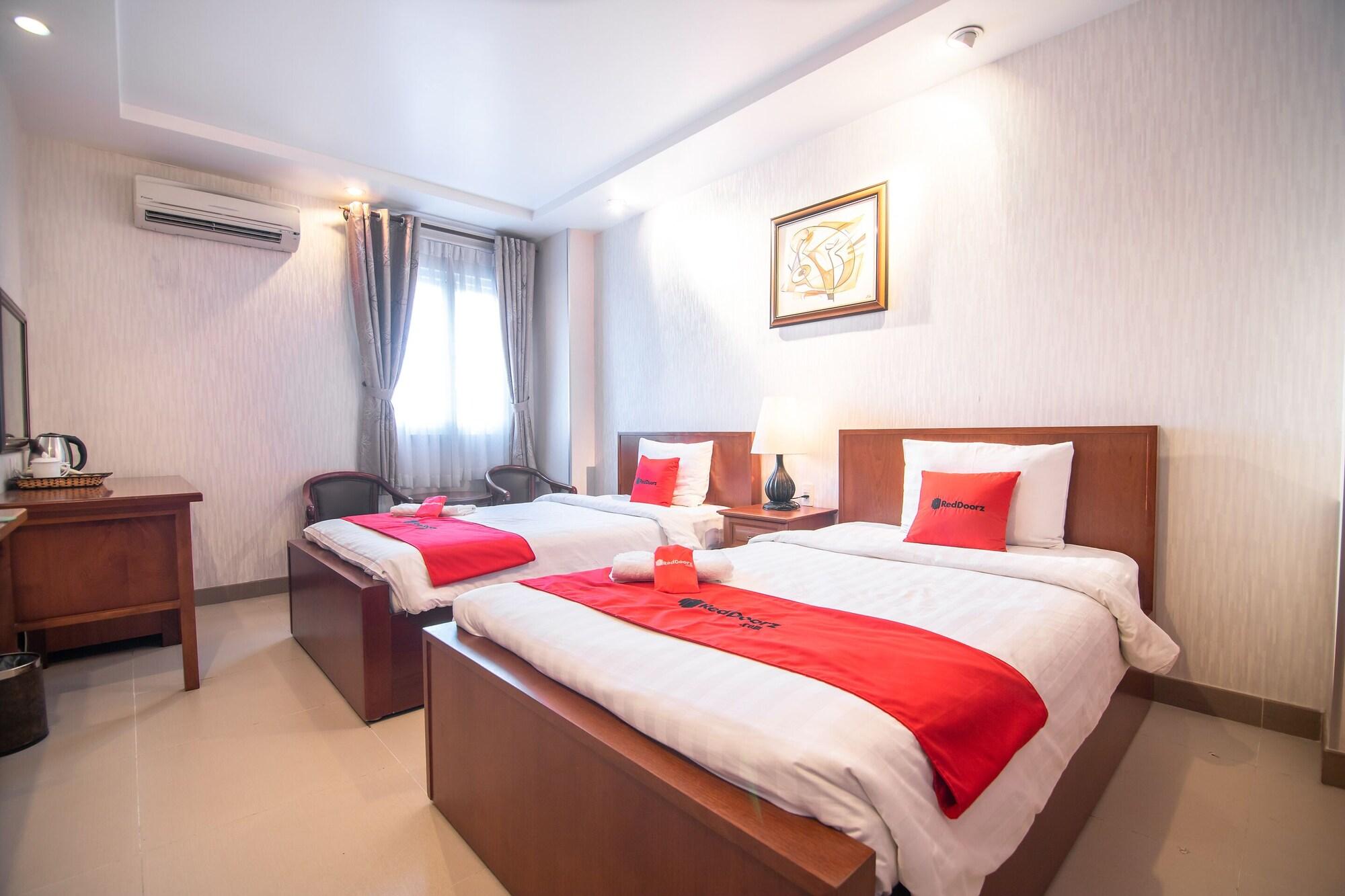 White Lion Hotel مدينة هوشي منه المظهر الخارجي الصورة