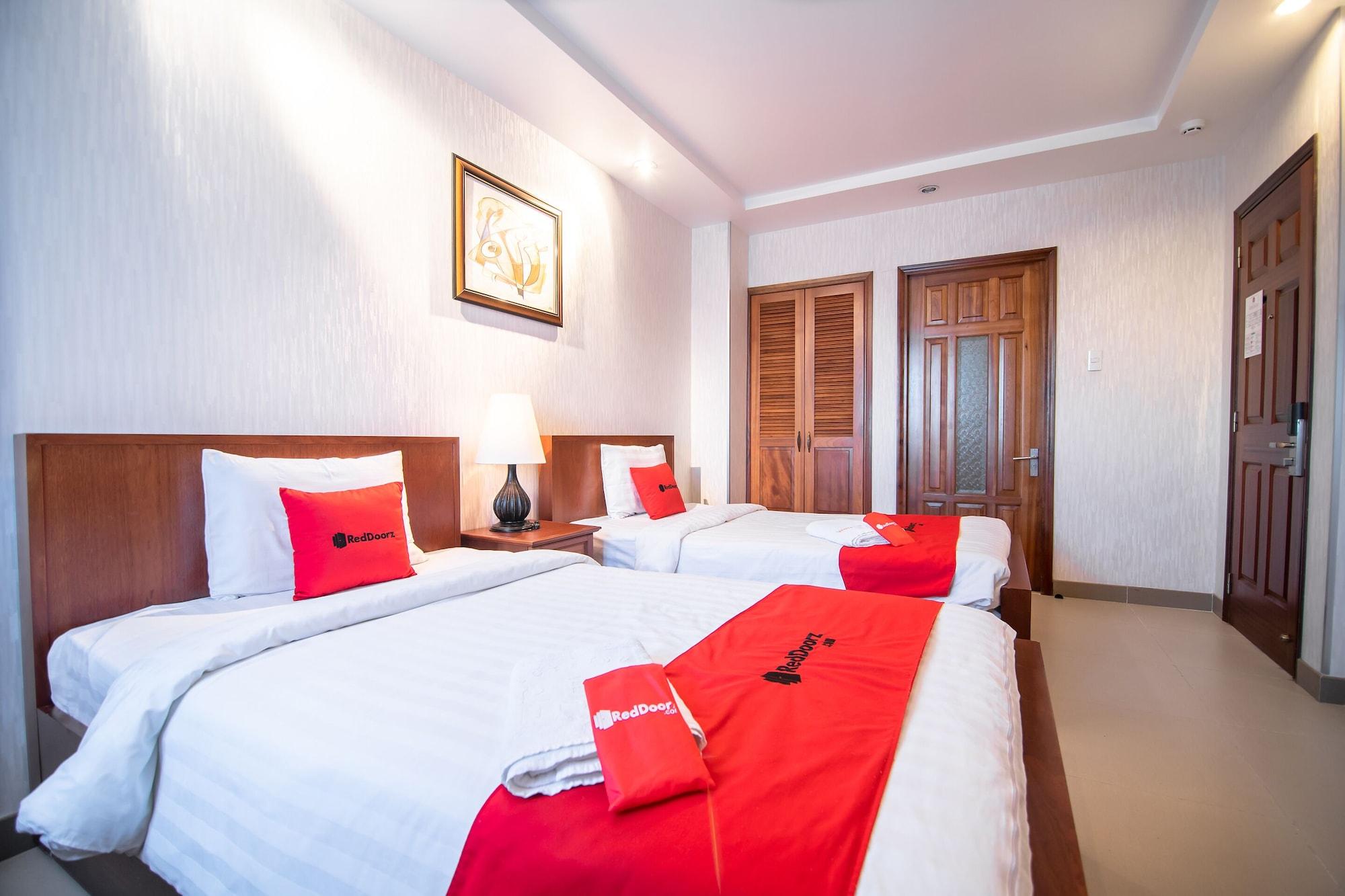 White Lion Hotel مدينة هوشي منه المظهر الخارجي الصورة