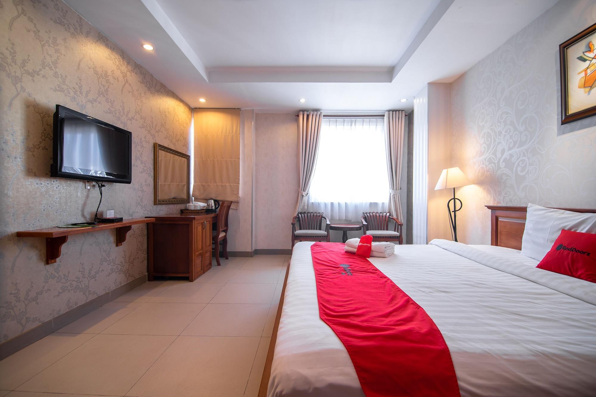 White Lion Hotel مدينة هوشي منه المظهر الخارجي الصورة