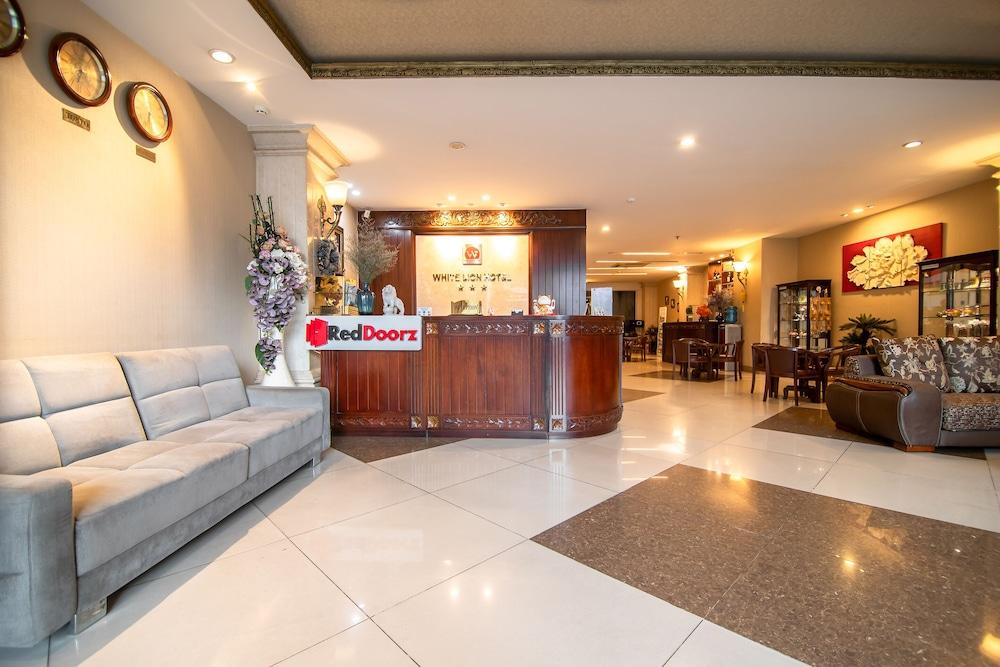 White Lion Hotel مدينة هوشي منه المظهر الخارجي الصورة