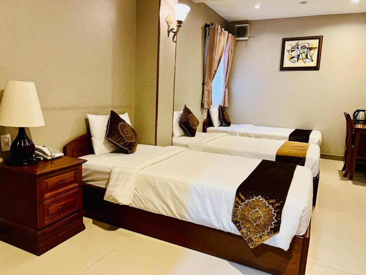White Lion Hotel مدينة هوشي منه المظهر الخارجي الصورة
