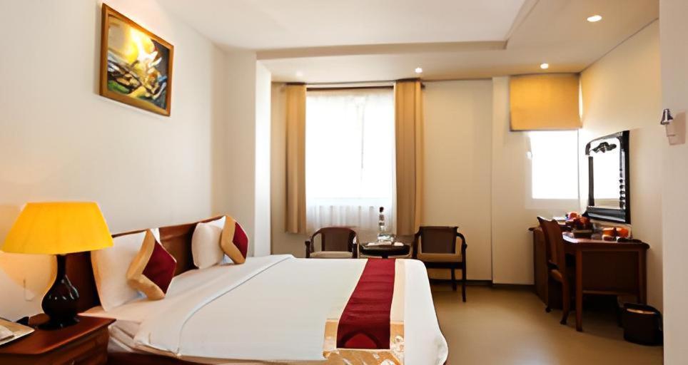 White Lion Hotel مدينة هوشي منه المظهر الخارجي الصورة